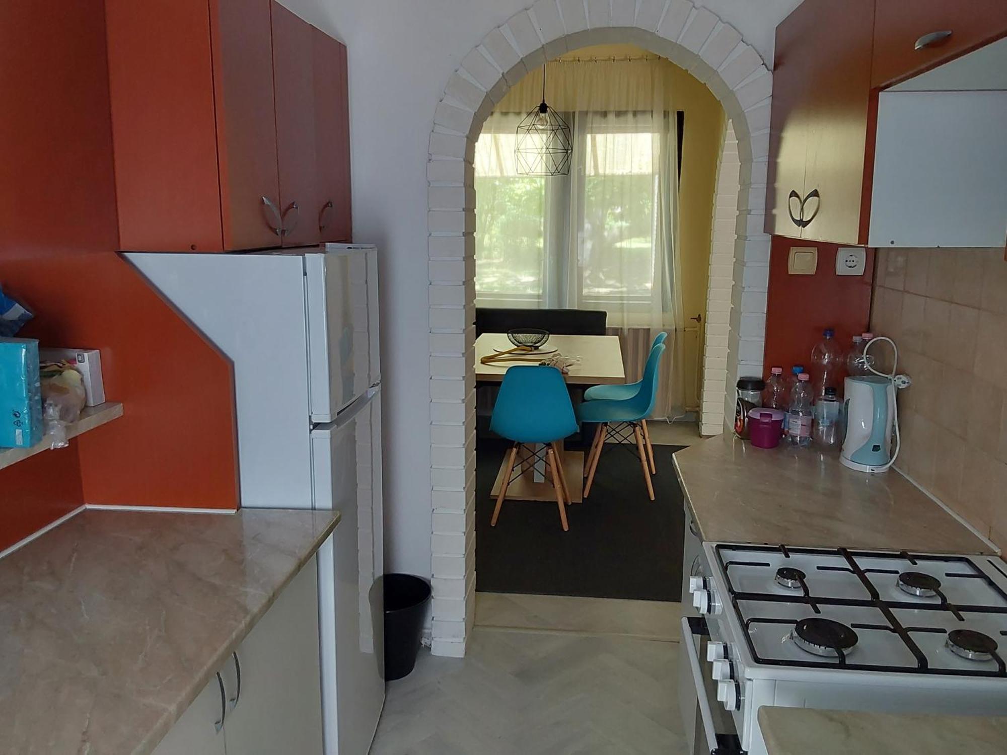 Tuerkiz Apartman - 5 Szobas 13 Fos Apartmanhaz 4Km A Balaton- Balatonszabadi Fürdőtelep Exterior foto